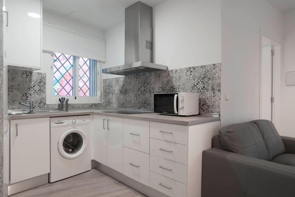 Moderno Apartamento En Plaza Merced Малага Екстериор снимка